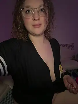 Snapshot of EmmieRae chatting on 03-13-25, 01:18 EmmieRae online show from 03-13-25, 01:18