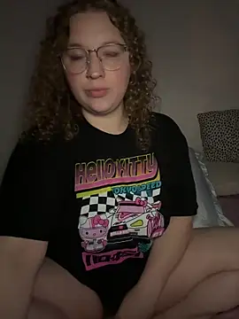 Snapshot of EmmieRae chatting on 09-17-25, 04:14 EmmieRae online show from 09-17-25, 04:14