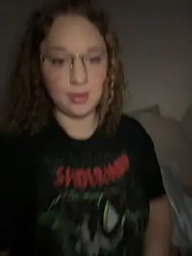 Snapshot of EmmieRae chatting on 09-19-25, 04:14 EmmieRae online show from 09-19-25, 04:14