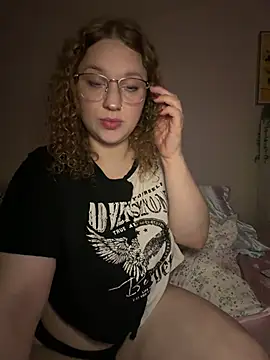 Snapshot of EmmieRae chatting on 01-10-26, 03:19 EmmieRae online show from 01-10-26, 03:19