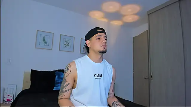 alejandro calderon1 online show from 12-15-25, 01:54