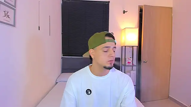 alejandro calderon1 online show from 04-08-26, 04:45