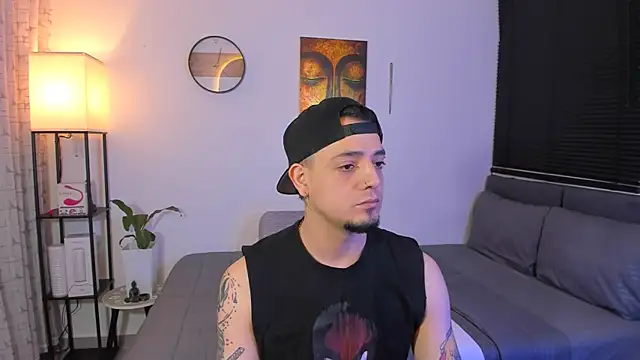Snapshot of alejandro_calderon1 chatting on 05-30-26, 03:58 alejandro calderon1 online show from 05-30-26, 03:58