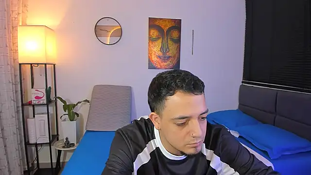 Snapshot of alejandro_calderon1 chatting on 06-01-26, 04:14 alejandro calderon1 online show from 06-01-26, 04:14