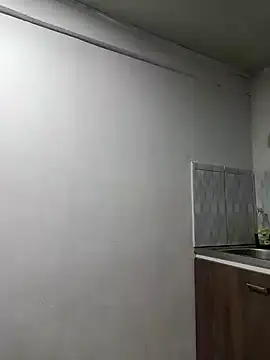 Hannah-grace online show from 12-29-24, 12:23