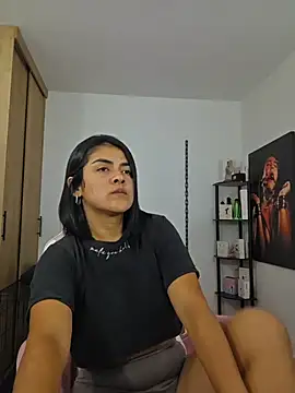 Snapshot of Hannah-grace chatting on 05-31-26, 01:29 Hannah-grace online show from 05-31-26, 01:29