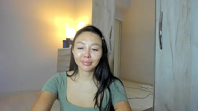 keiko hot online show from 04-19-26, 02:44