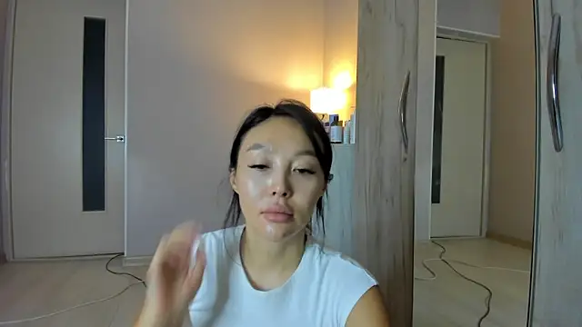 Snapshot of keiko_hot chatting on 06-06-26, 03:33 keiko hot online show from 06-06-26, 03:33