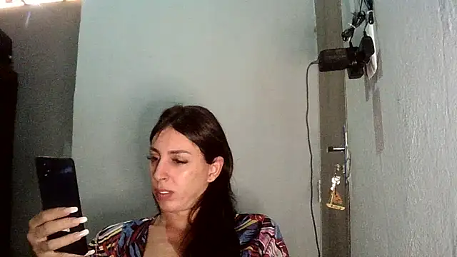 AlexiaDuucan online show from 10-24-25, 11:39