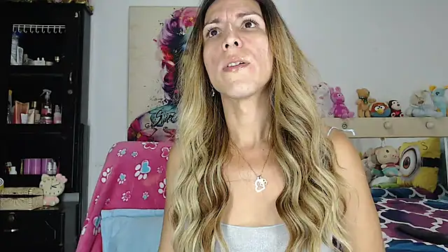 Snapshot of aleera_starxx982 chatting on 05-22-26, 05:03 aleera starxx982 online show from 05-22-26, 05:03