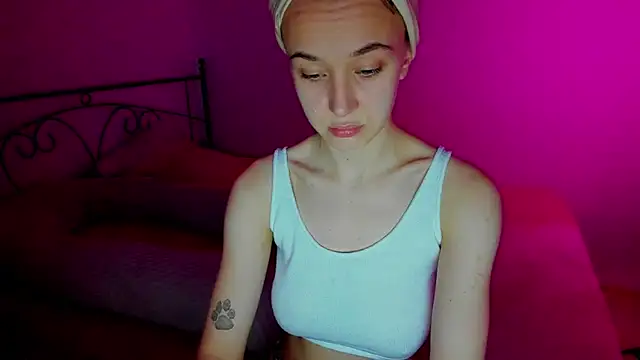 Snapshot of SexyCocobutt chatting on 12-06-24, 11:00 SexyCocobutt online show from 12-06-24, 11:00