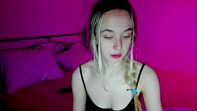 Snapshot of SexyCocobutt chatting on 02-22-25, 12:40 SexyCocobutt online show from 02-22-25, 12:40