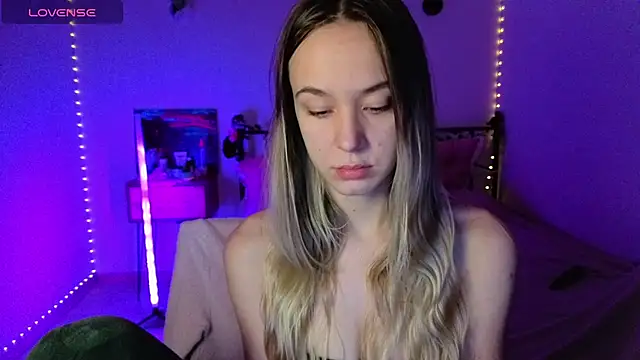 Snapshot of SexyCocobutt chatting on 11-02-25, 08:17 SexyCocobutt online show from 11-02-25, 08:17