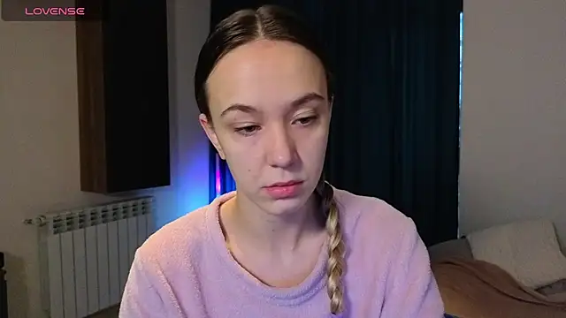 Snapshot of SexyCocobutt chatting on 11-15-25, 06:00 SexyCocobutt online show from 11-15-25, 06:00