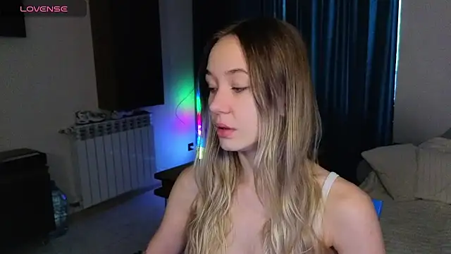 Snapshot of SexyCocobutt chatting on 11-19-25, 08:47 SexyCocobutt online show from 11-19-25, 08:47