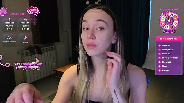 Snapshot of SexyCocobutt chatting on 12-14-25, 10:20 SexyCocobutt online show from 12-14-25, 10:20