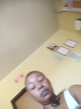 Candylious87 online show from 04-21-26, 11:27