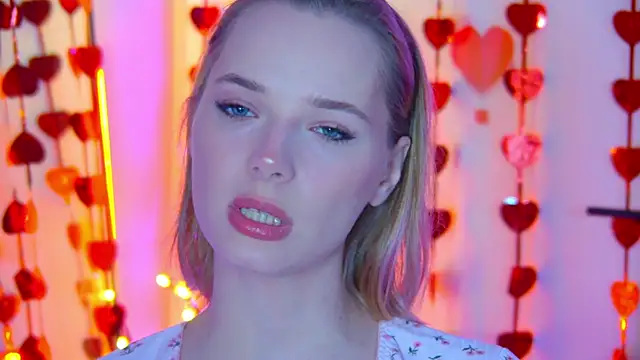 Snapshot of GentleRossi chatting on 02-14-26, 03:09 GentleRossi online show from 02-14-26, 03:09