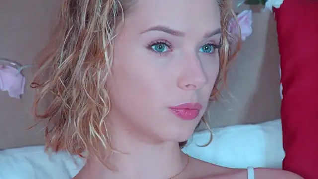 Snapshot of GentleRossi chatting on 03-10-26, 02:00 GentleRossi online show from 03-10-26, 02:00