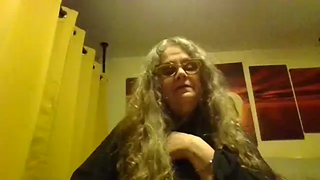 Snapshot of DestineeLoverGirl chatting on 06-19-26, 09:57 DestineeLoverGirl online show from 06-19-26, 09:57