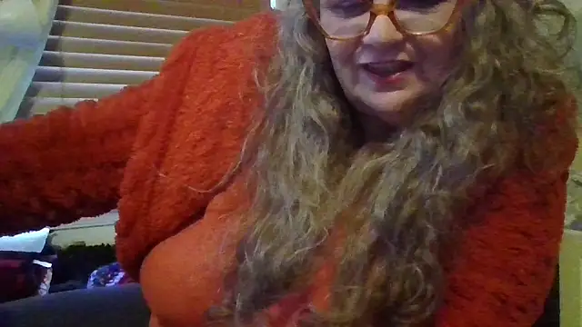 Snapshot of DestineeLoverGirl chatting on 07-14-26, 11:49 DestineeLoverGirl online show from 07-14-26, 11:49
