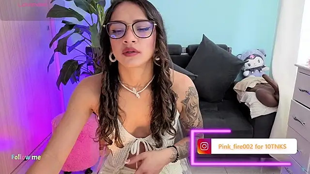 melisa es online show from 11-28-25, 01:25