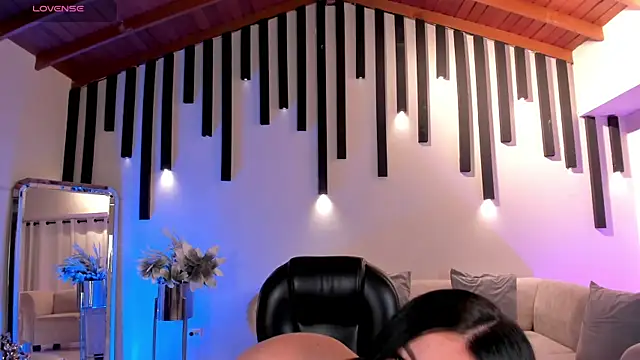 Snapshot of JennaOlsonX chatting on 02-17-25, 10:03 JennaOlsonX online show from 02-17-25, 10:03