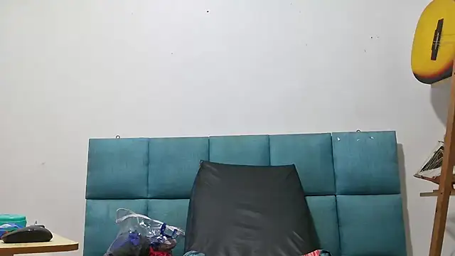 Allyson Devil online show from 04-06-26, 09:49