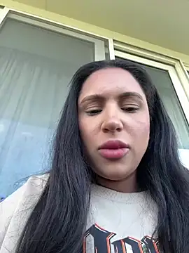 Snapshot of MeghanXO chatting on 06-15-26, 02:08 MeghanXO online show from 06-15-26, 02:08