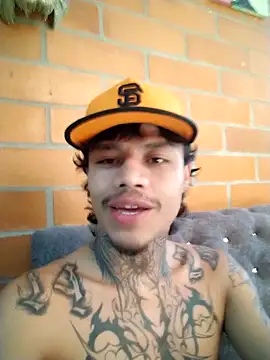 Snapshot of matew_rodriguez8 chatting on 02-26-26, 04:28 matew rodriguez8 online show from 02-26-26, 04:28