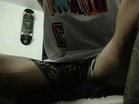 xxxtreme master7 online show from 04-15-26, 04:30