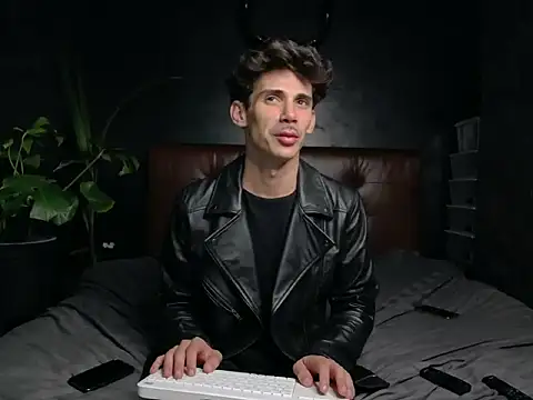 DanielCrush1 online show from 09-26-25, 09:41