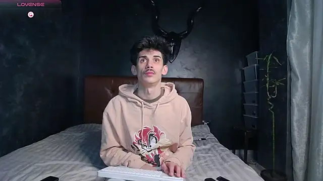 DanielCrush1 online show from 03-27-26, 01:00