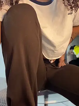 stormyy  online show from 10-07-25, 12:19