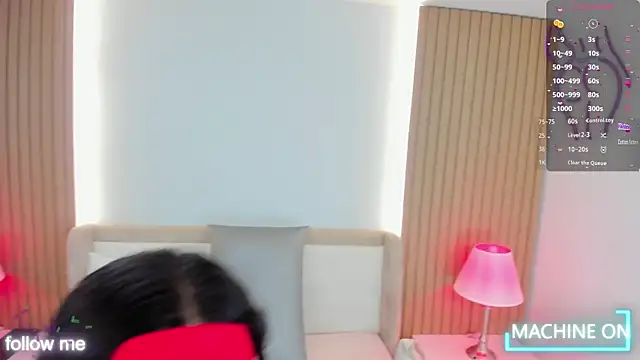 Snapshot of bounce_katty chatting on 03-18-25, 08:59 bounce katty online show from 03-18-25, 08:59