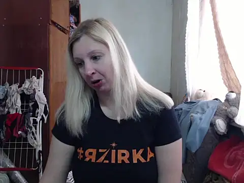 BustyBlond online show from 02-23-25, 11:00