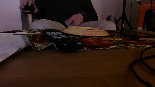 Cordt27 online show from 11-14-25, 07:12