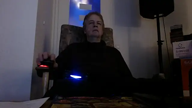 Snapshot of Cordt27 chatting on 01-10-26, 07:04 Cordt27 online show from 01-10-26, 07:04