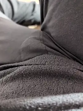 Snapshot of Elixire1 chatting on 11-03-25, 04:41 Elixire1 online show from 11-03-25, 04:41