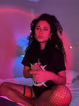 GabriSaenz online show from 01-25-25, 02:15