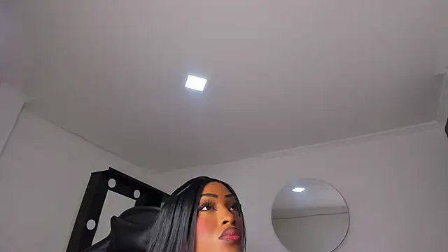 Snapshot of Emattaylor chatting on 12-03-25, 10:57 Emattaylor online show from 12-03-25, 10:57