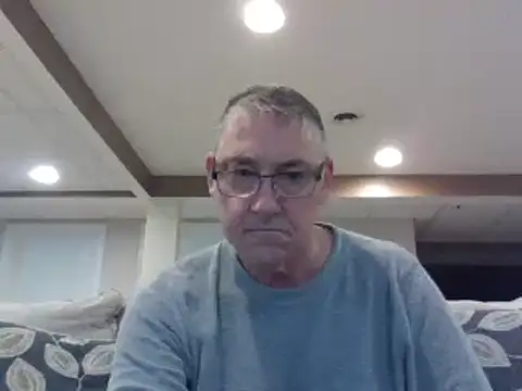 Snapshot of takeitall101 chatting on 02-23-25, 08:33 takeitall101 online show from 02-23-25, 08:33