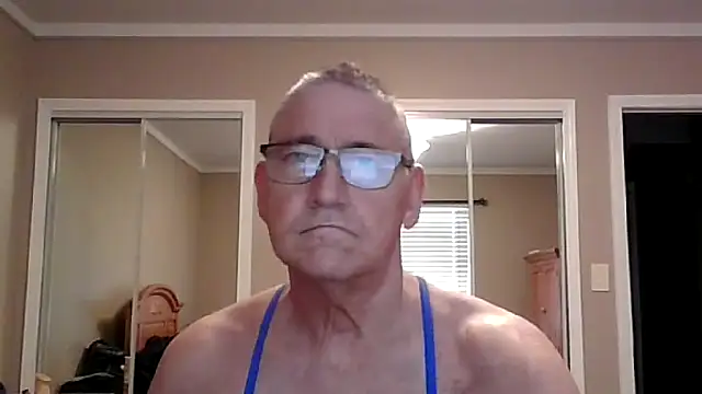 Snapshot of takeitall101 chatting on 01-18-26, 04:00 takeitall101 online show from 01-18-26, 04:00