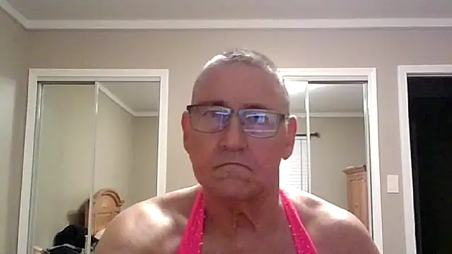 Snapshot of takeitall101 chatting on 02-01-26, 10:52 takeitall101 online show from 02-01-26, 10:52