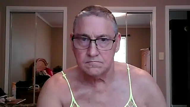 Snapshot of takeitall101 chatting on 02-14-26, 06:37 takeitall101 online show from 02-14-26, 06:37