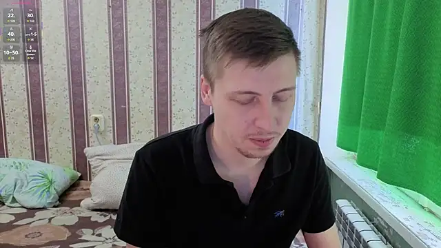 Snapshot of darienlarge chatting on 02-15-26, 07:38 darienlarge online show from 02-15-26, 07:38