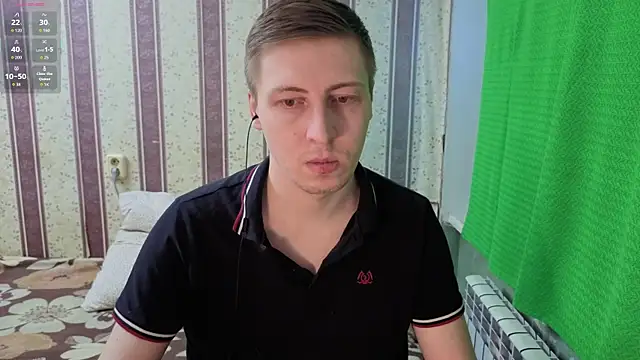 Snapshot of darienlarge chatting on 02-19-26, 07:04 darienlarge online show from 02-19-26, 07:04