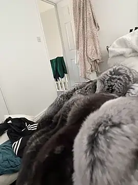 Snapshot of Furdale chatting on 03-08-26, 12:42 Furdale online show from 03-08-26, 12:42