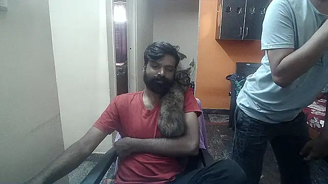 Snapshot of Indiaguy4u chatting on 12-14-24, 07:18 Indiaguy4u online show from 12-14-24, 07:18