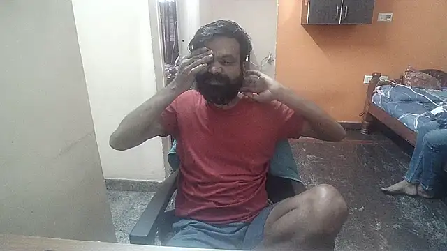 Snapshot of Indiaguy4u chatting on 01-21-25, 03:48 Indiaguy4u online show from 01-21-25, 03:48